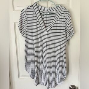 Old Navy Boxy Blue and White Short Sleeve Blouse